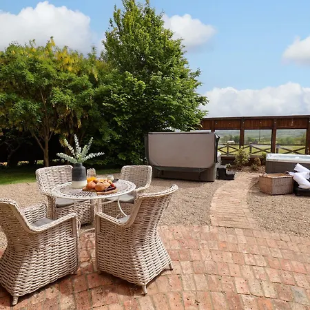 Crossbutts Γουίτμπι